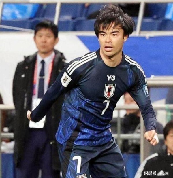 日本足球太可怕！三大巨星缺席凭什么还能逼平荷兰？森保一又火了